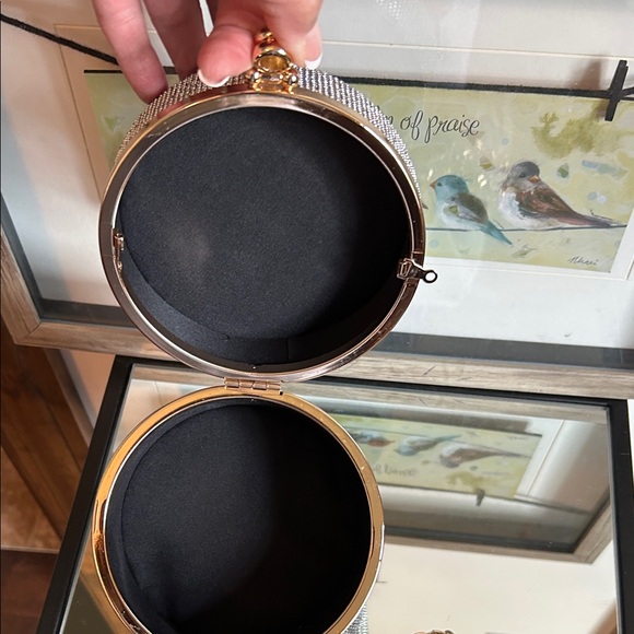 Chic Black and Gold Women's Clutch - Picture 8 of 11